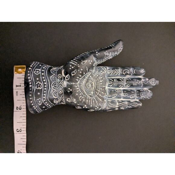 All Seeing Eye Hand Halloween Altar Resin figurine - Picture 3 of 3